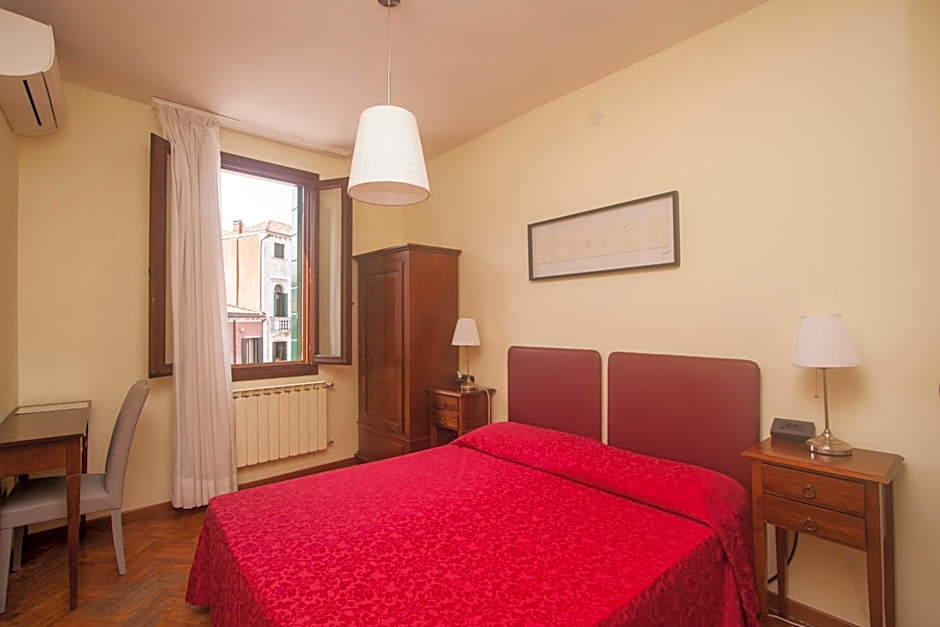 Hotel dalla Mora