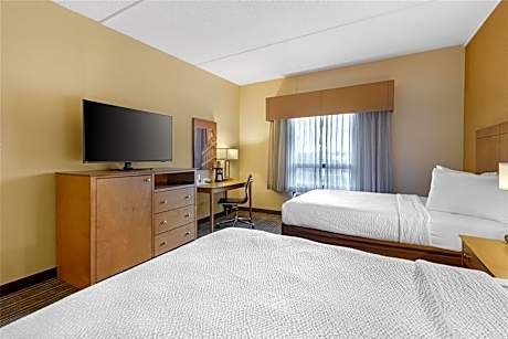 Double Room with Two Double Beds and Partial View - Non-Smoking