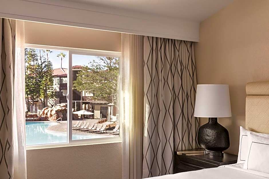 Zachari Dunes on Mandalay Beach, Curio Collection by Hilton