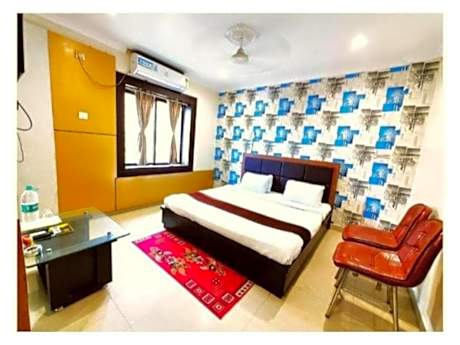 Hotel Sai Sandpiper near Sea Beach By Morservices