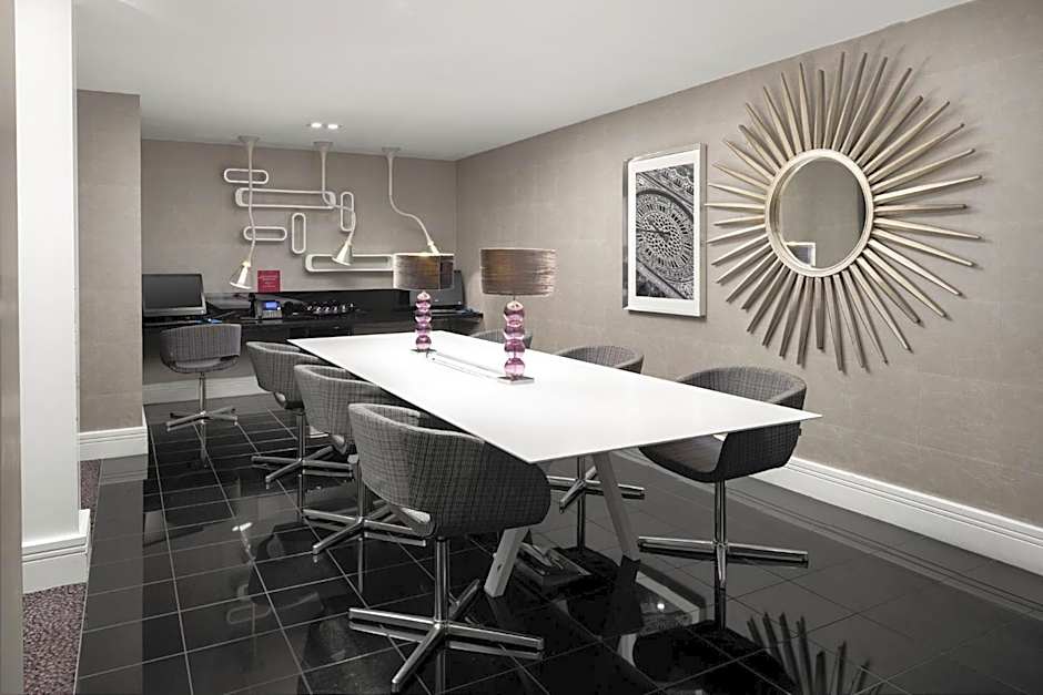 Crowne Plaza London Ealing By IHG