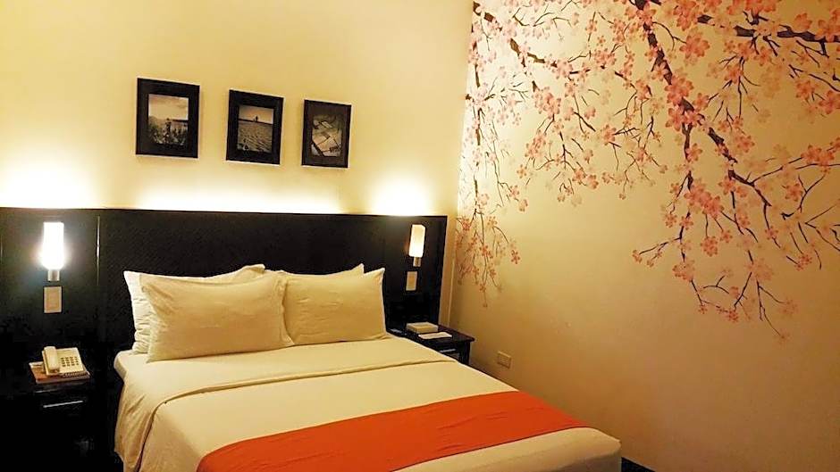 RedDoorz Plus @ Hotel Esse