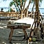 Island View Bar & Bungalow