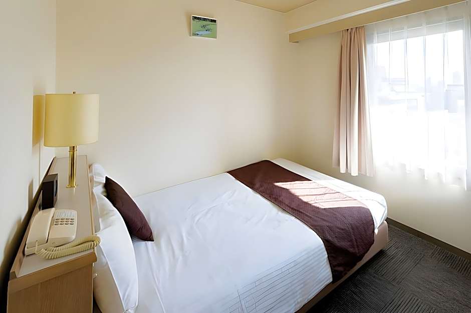 Shin-Osaka Sunny Stone Hotel