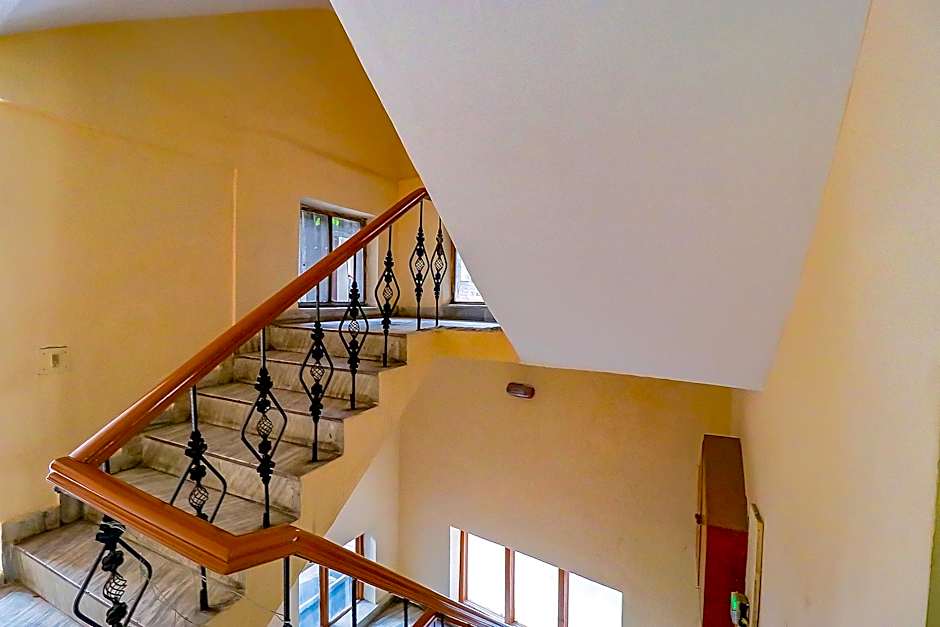 Midtown by FabHotel – Manali, PA
