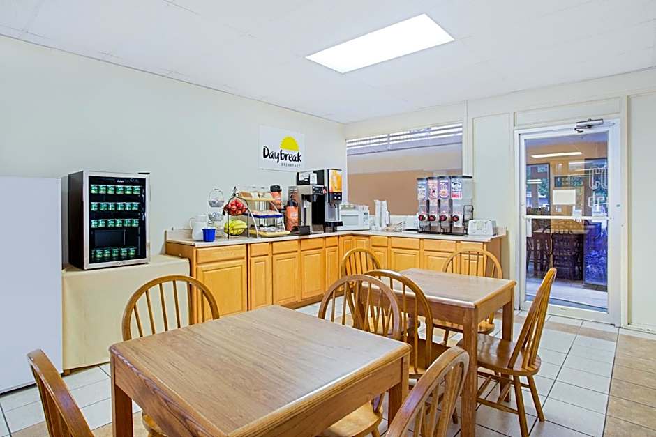 Bristol Parkway inn