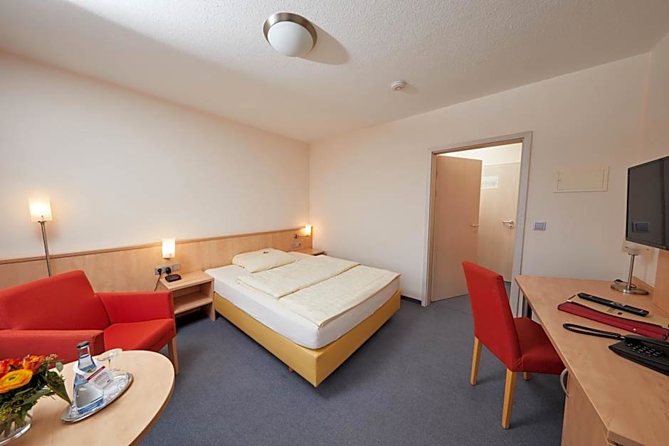 Hotel Filderland-Stuttgart Messe Airport - Free Parking