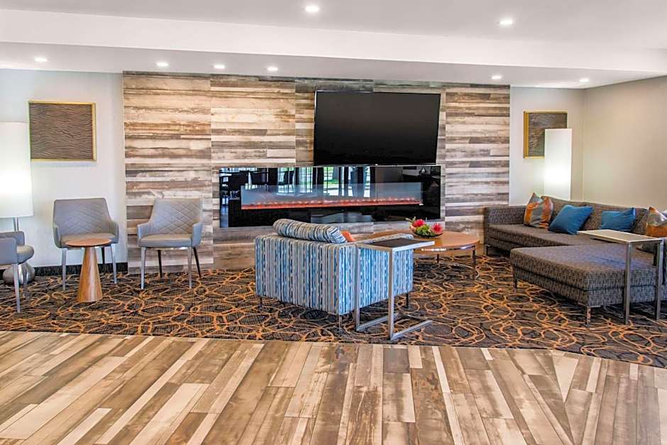 Comfort Inn Montreal Aeroport