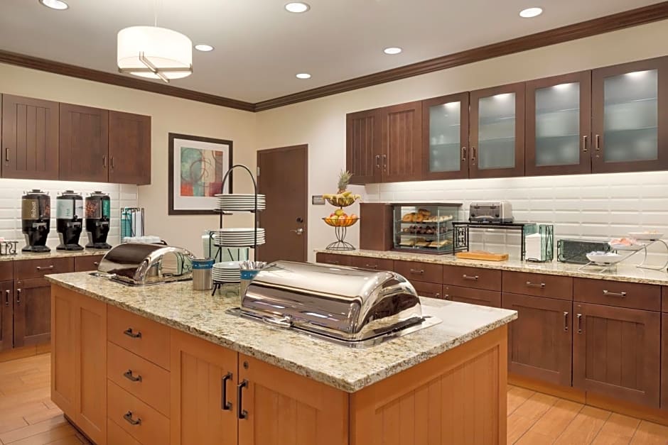 Homewood Suites by Hilton Kalamazoo-Portage