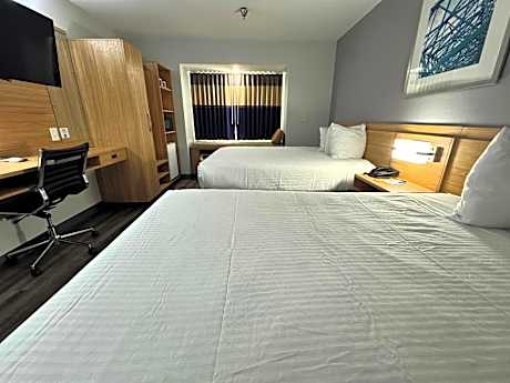 Queen Room with Two Queen Beds - Disability Access/Non-Smoking