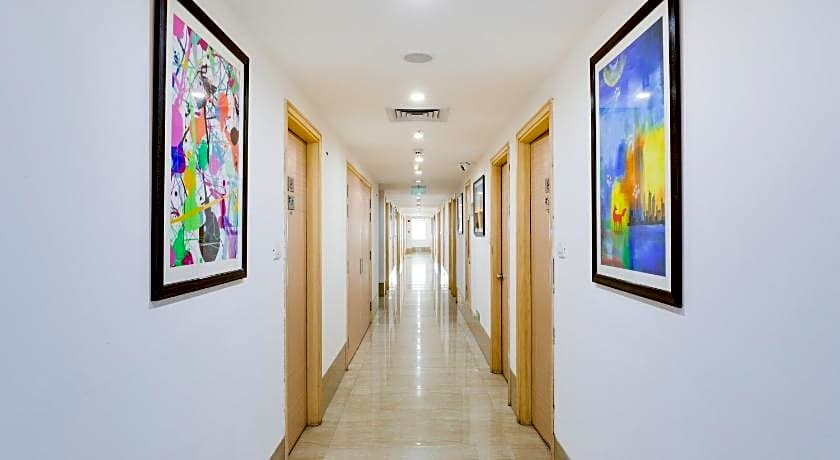 Red Fox by Lemon Tree Hotels, Sector 60, Gurugram