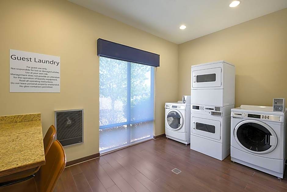 Holiday Inn Express Belgrade-Bozeman Area By IHG