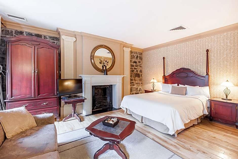 Hotel Louisbourg