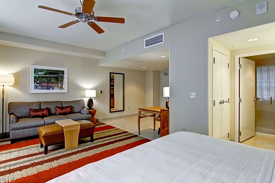 Homewood Suites By Hilton Cincinnati-Downtown