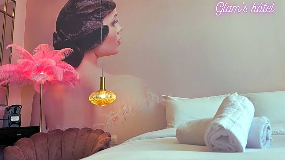 Le Glam's Hotel