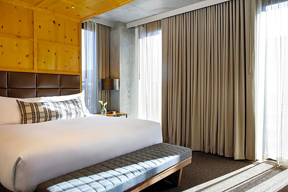 Limelight Hotel Denver