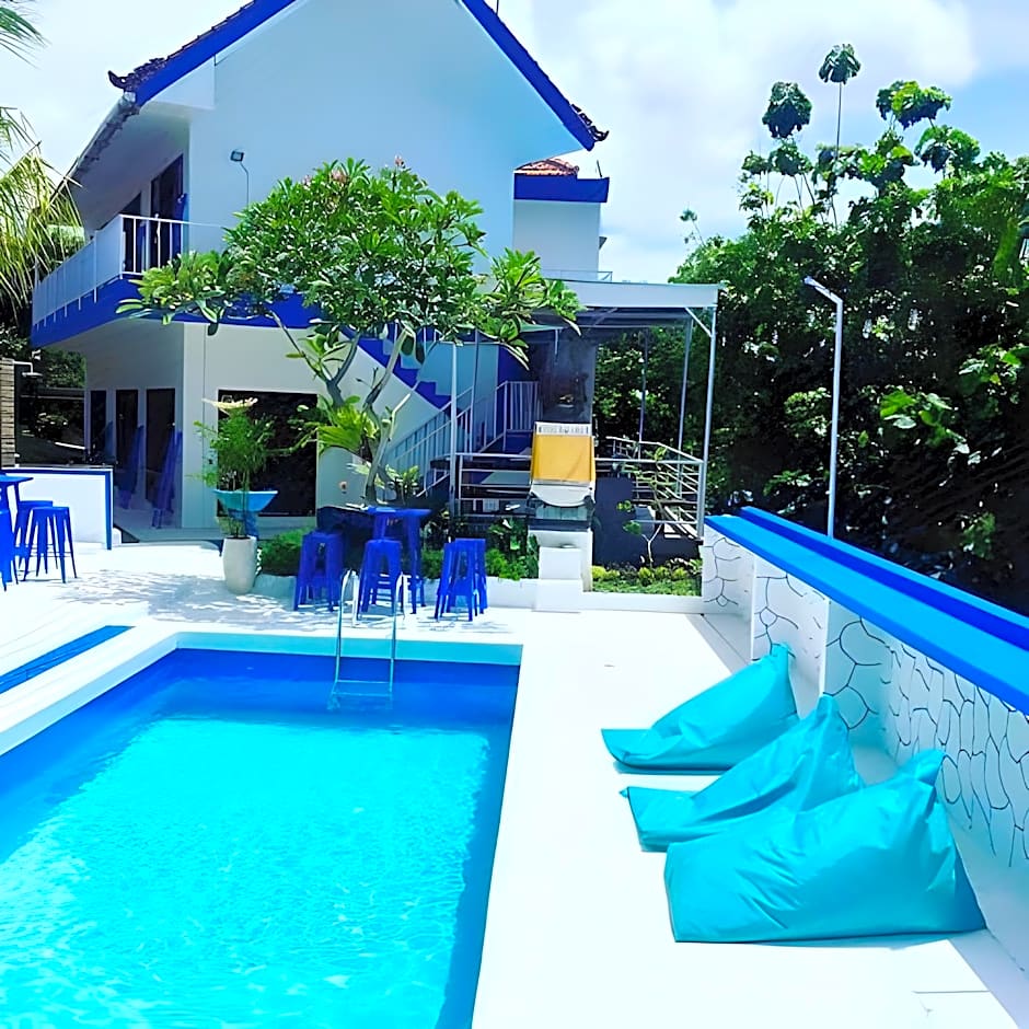 Bombora Surf Camp Hotel