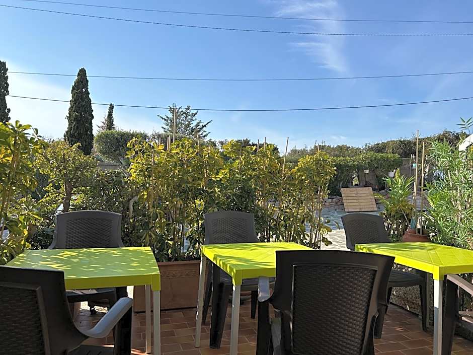 Hôtel Punta e Mare des Chambres ou des Appartements T2