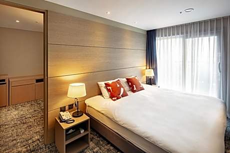 Premier King Room