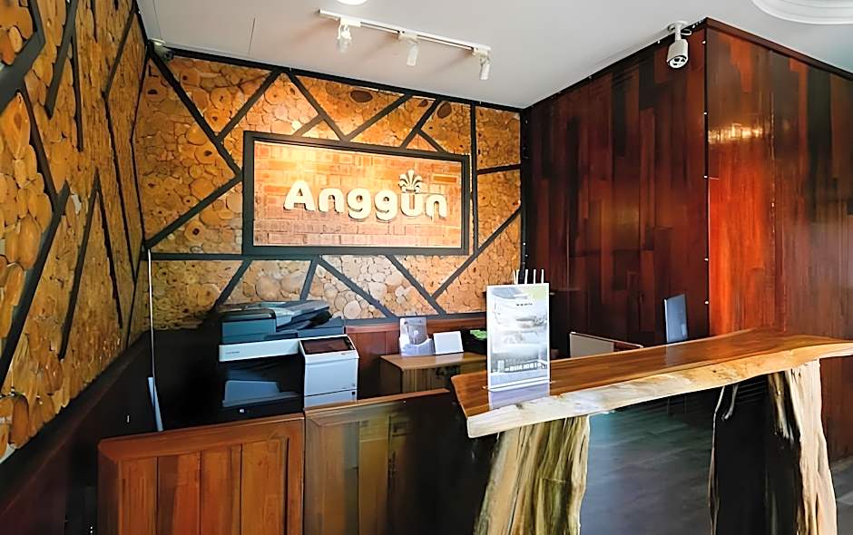 Anggun Hotel