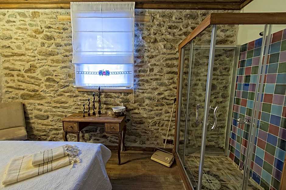 Birgi Hotel Saliha Hanim Tas Konak