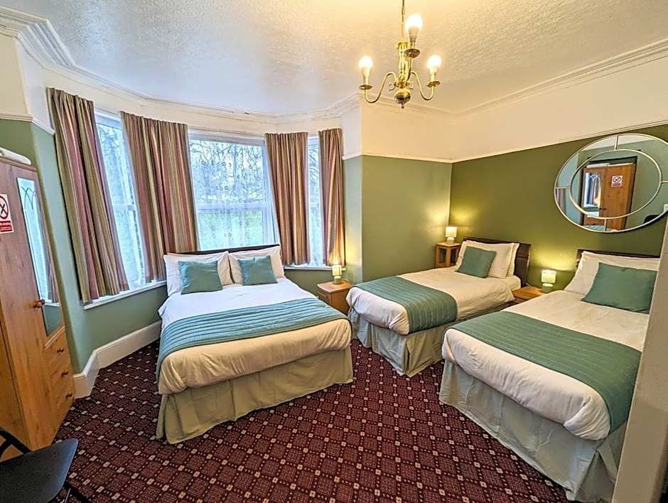 The George Guest House