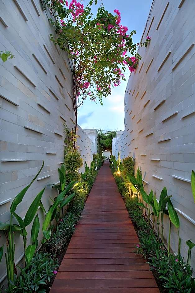 The Daha Luxury Villa
