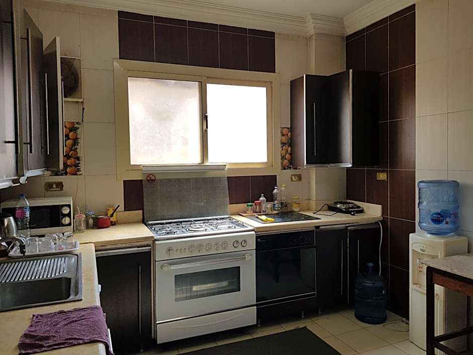 Elite Homes 3BR Sunny Apartment Families Only