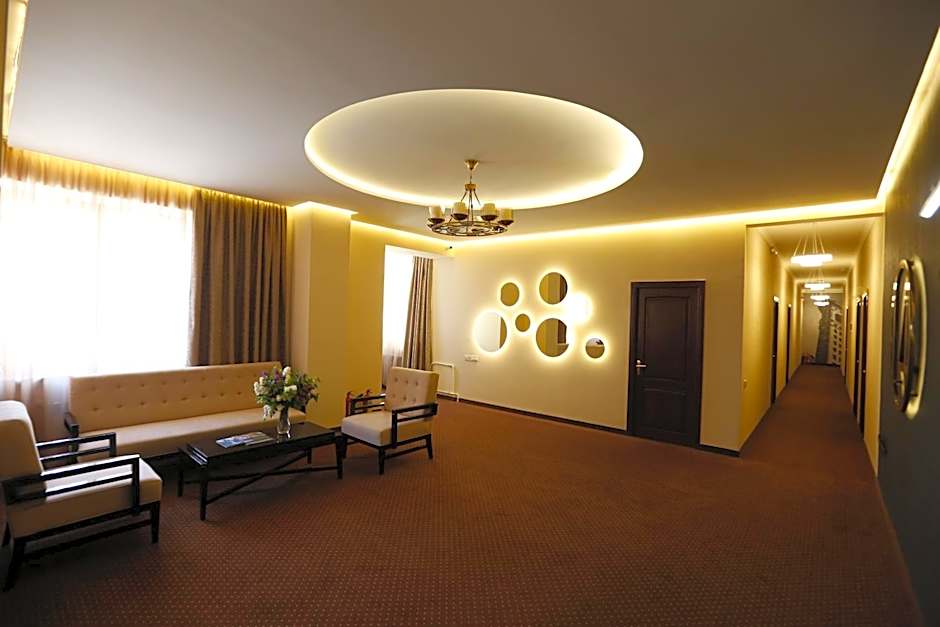 14 Floor Hotel