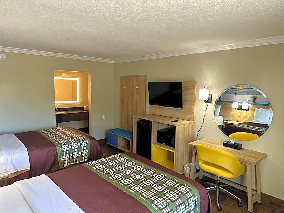 Days Inn by Wyndham Houston East