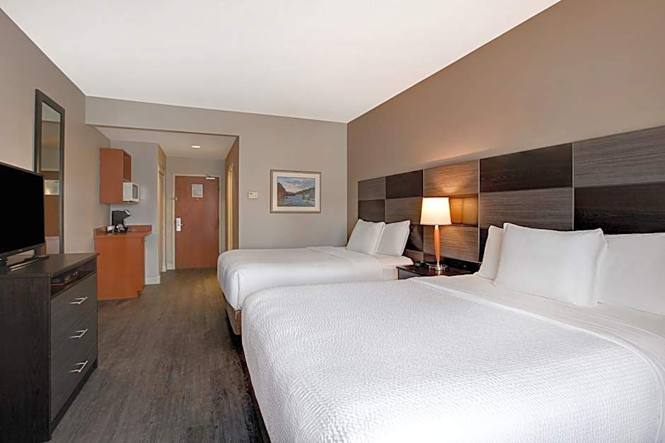 Days Inn & Suites by Wyndham Collingwood