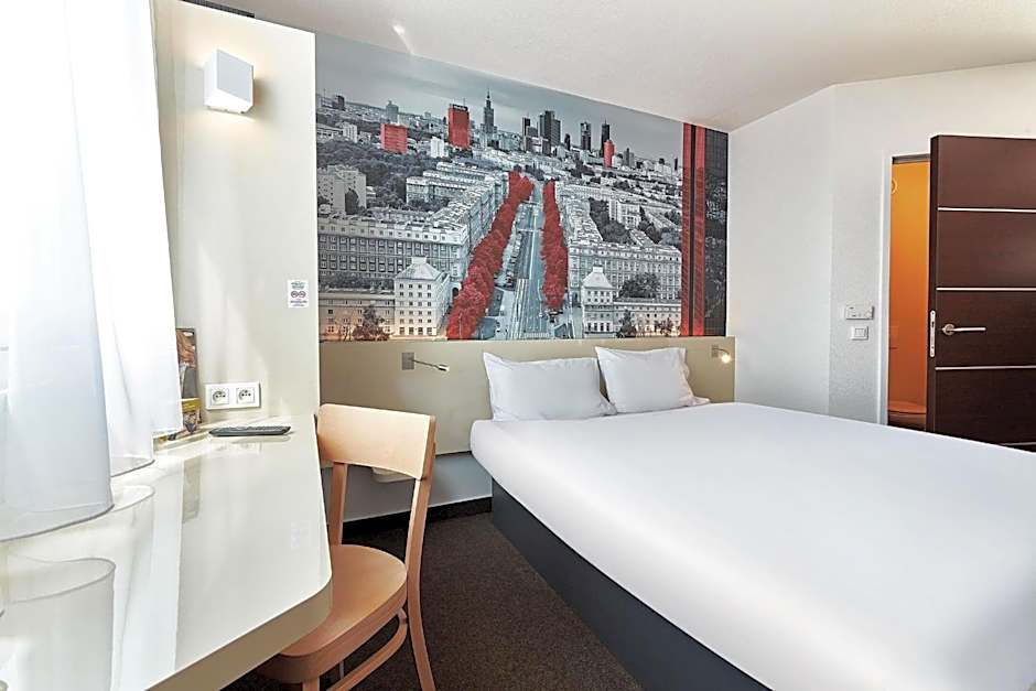 B&B Hotel Warszawa-Okęcie