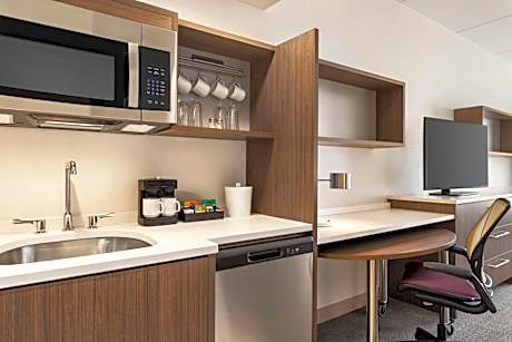 1 Kng Bed Studio Suite