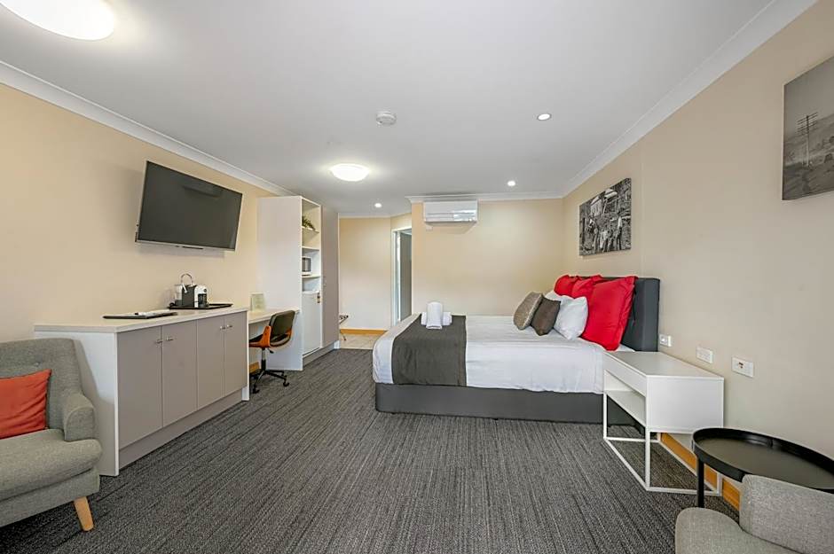 Eastgate on the Range Motel