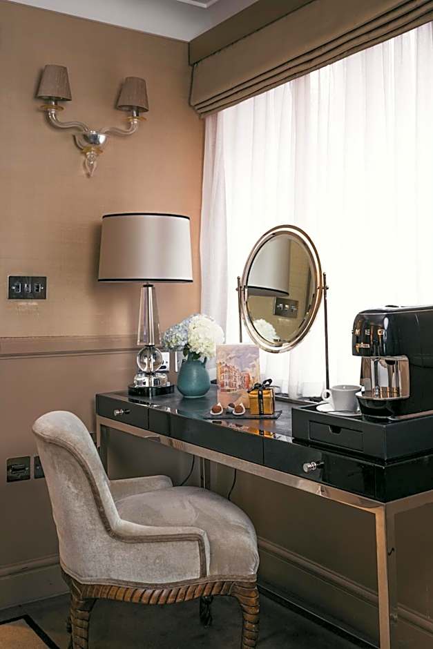 St James Hotel & Club Mayfair