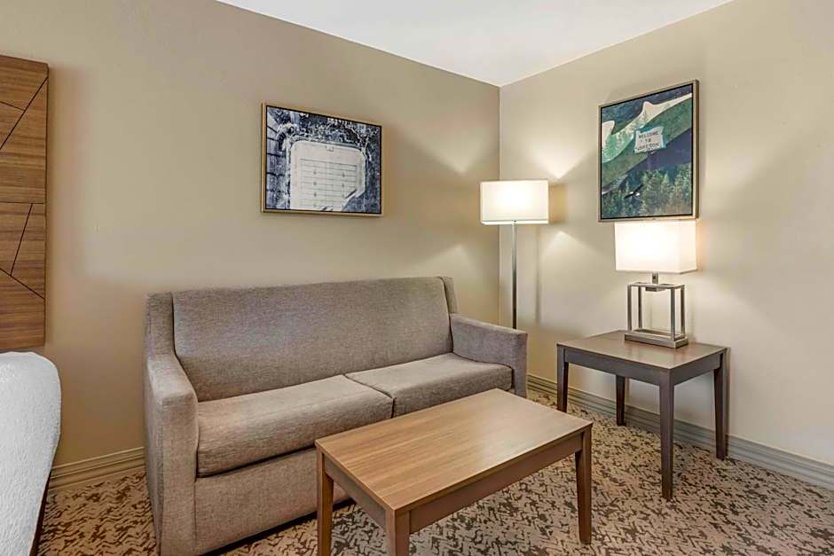 Best Western Plus Grand Manor Inn