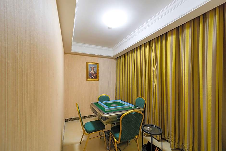 Vienna International Hotel Meizhou Spindle Bridge Branch