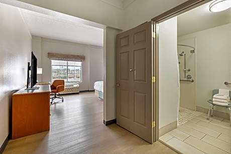 Double Room with Two Double Beds - Disability Access