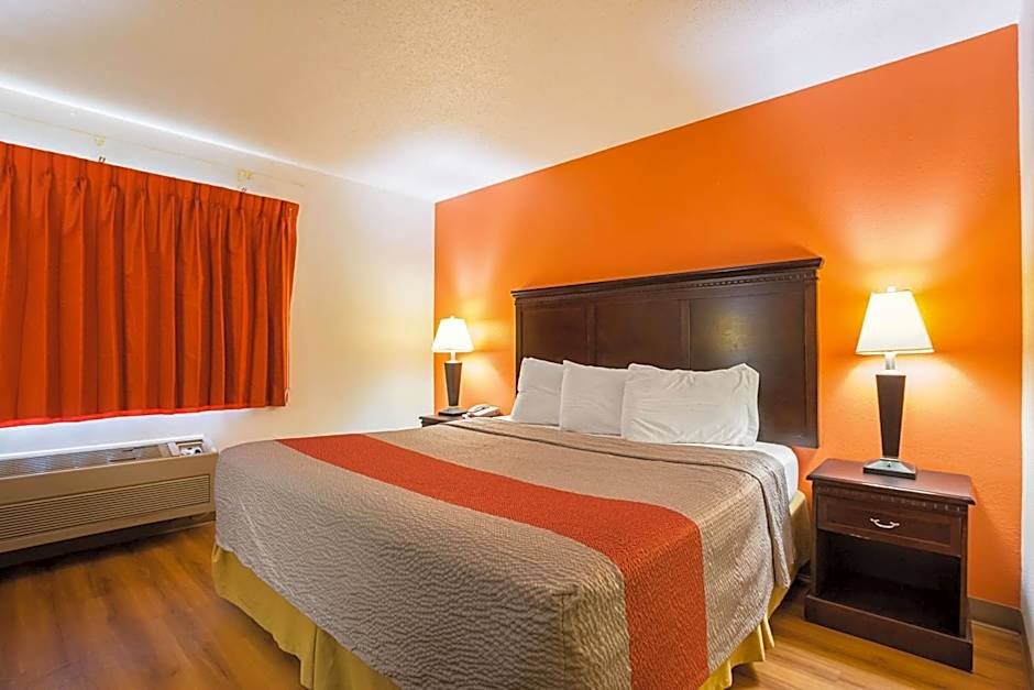 Motel 6 Waterloo, IA - Crossroads Mall - Cedar Falls