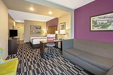Executive King Room - Non-Smoking