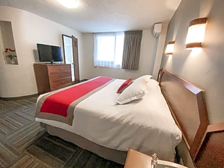 King Room - Non-Smoking