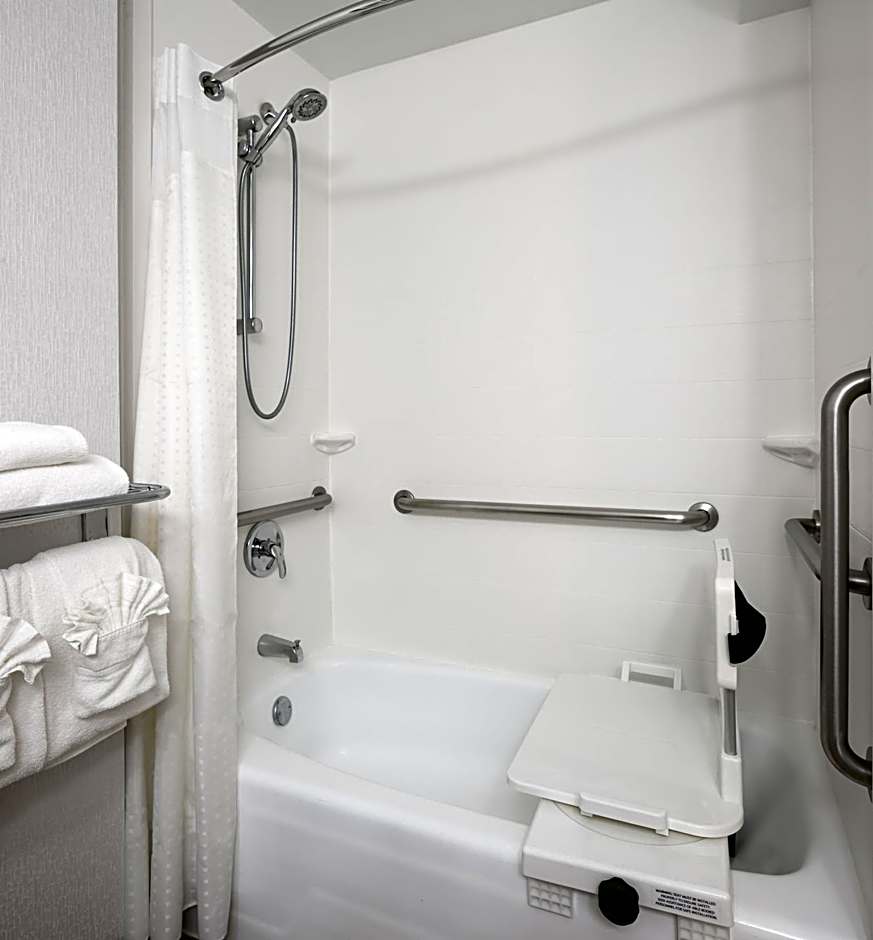 Holiday Inn Hotel & Suites Overland Park-West By IHG