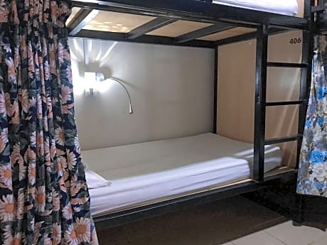 Mixed Dorm