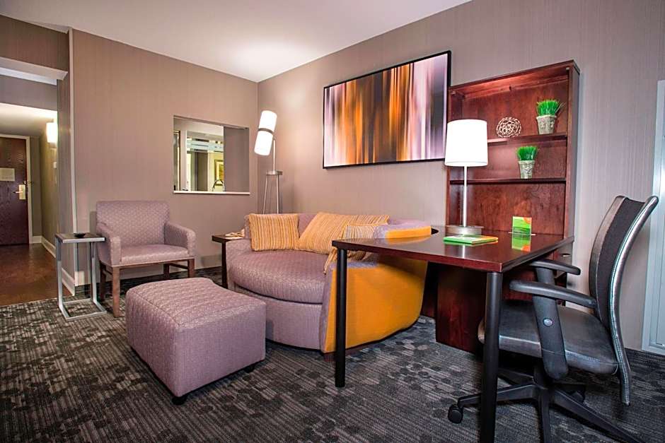 Courtyard by Marriott Tysons McLean