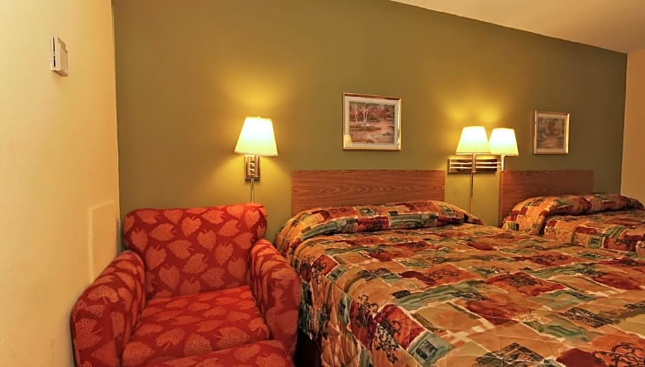 Burnsville Inn & Suites