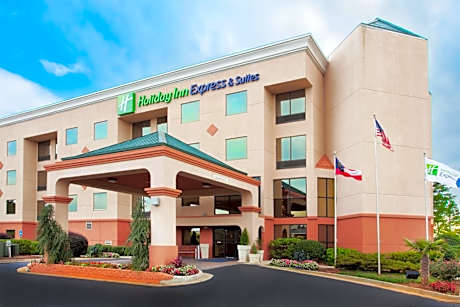Holiday Inn Express Hotel & Suites Lawrenceville By IHG