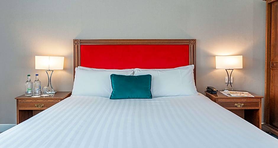 Photo 1 of 8 of Standard 2 Twin Beds