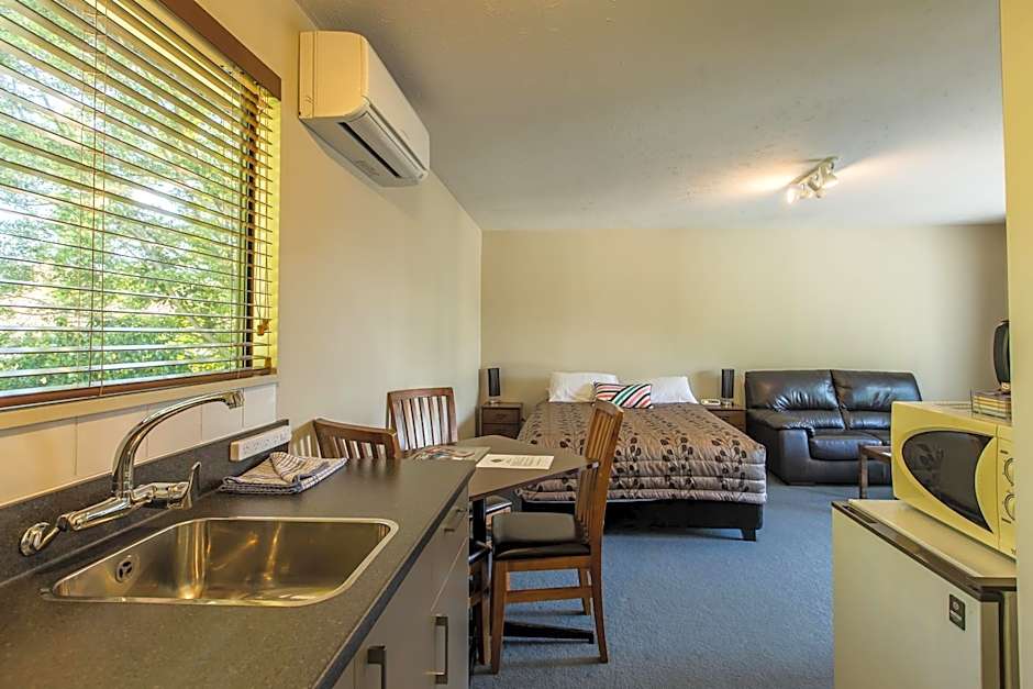 Argyle On The Park - Central Christchurch Motel Overlooking Hagley Park