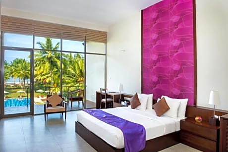 Deluxe Double Room with Balcony and Sea View