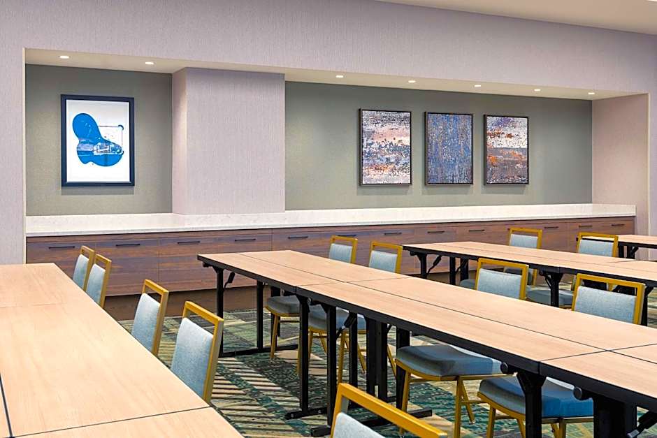 Courtyard by Marriott Atlanta Midtown